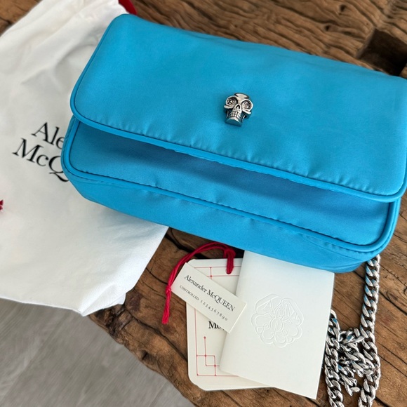ALEXANDER MCQUEEN, Blue Skull Accent Crossbody Bag - Picture 5 of 16